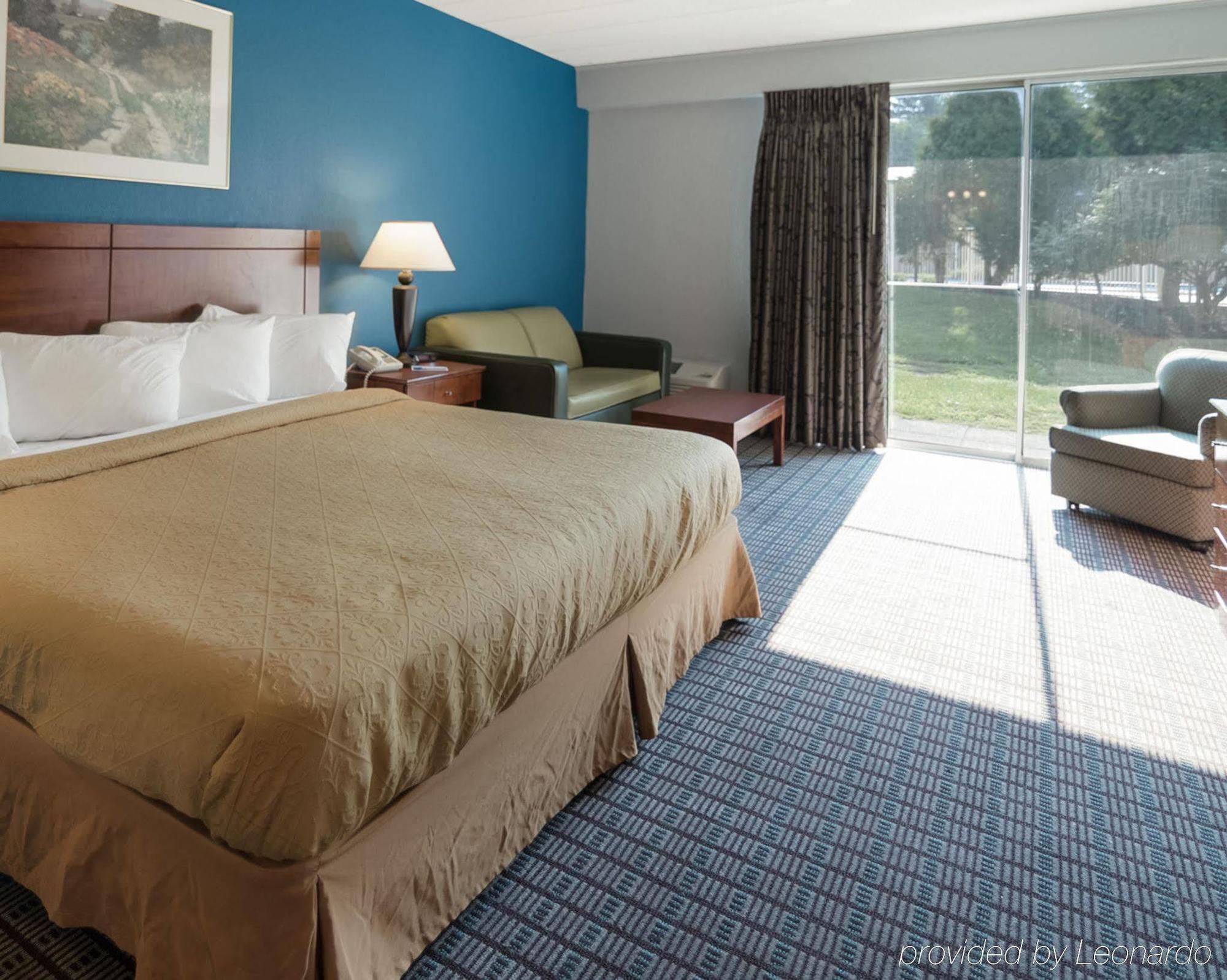 Rodeway Inn グリーンフィールド エクステリア 写真