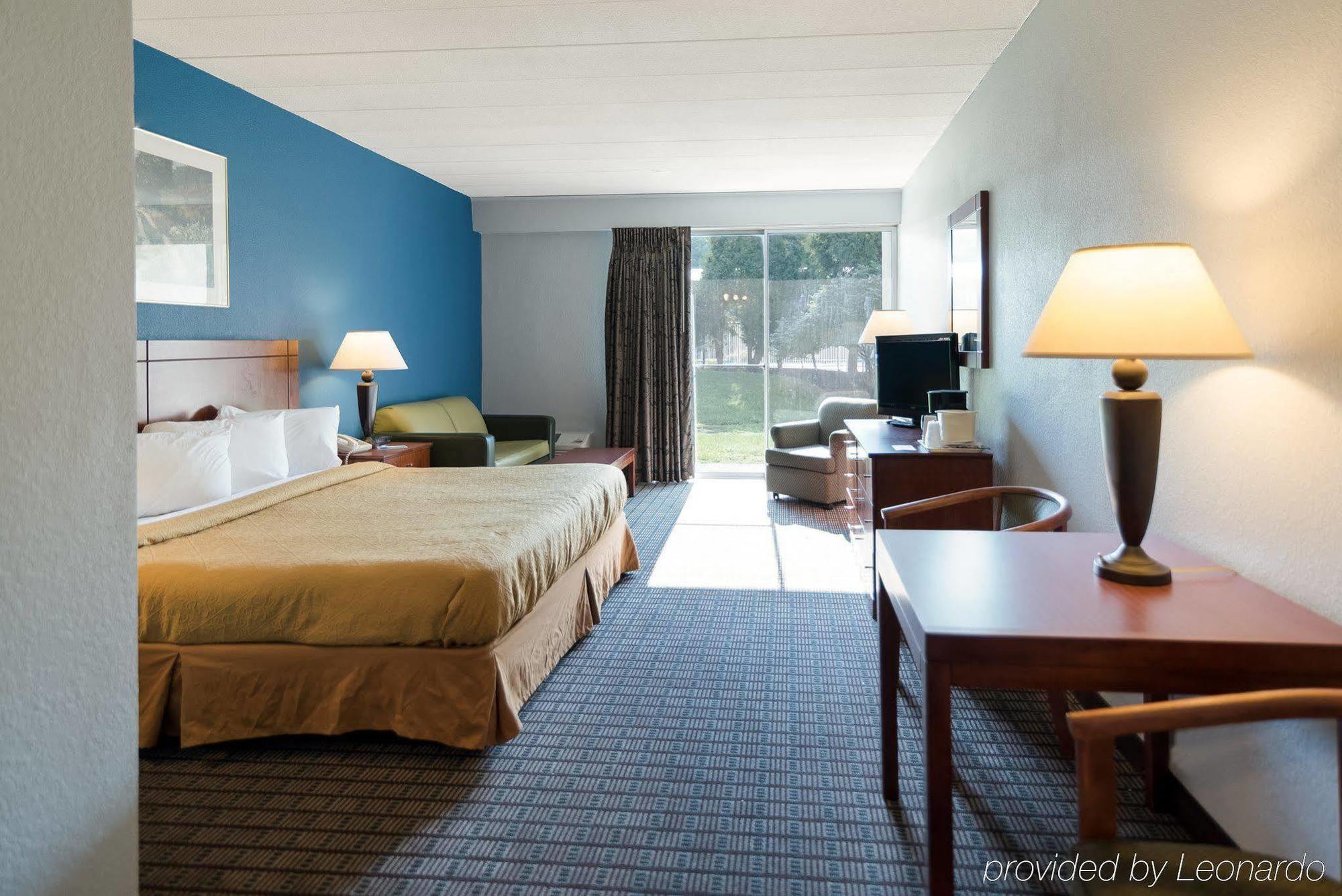 Rodeway Inn グリーンフィールド エクステリア 写真